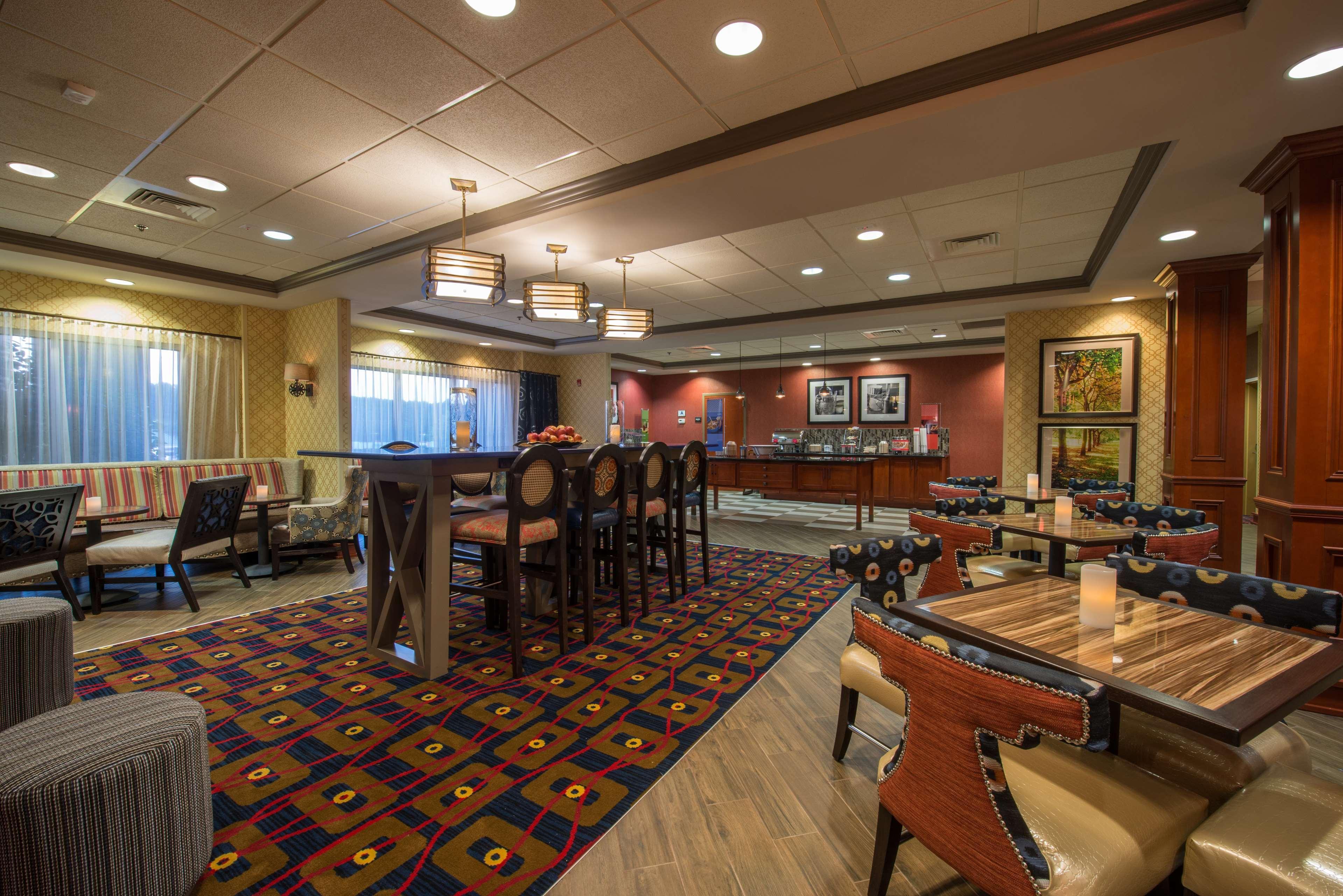 Hampton Inn איזלי מראה חיצוני תמונה