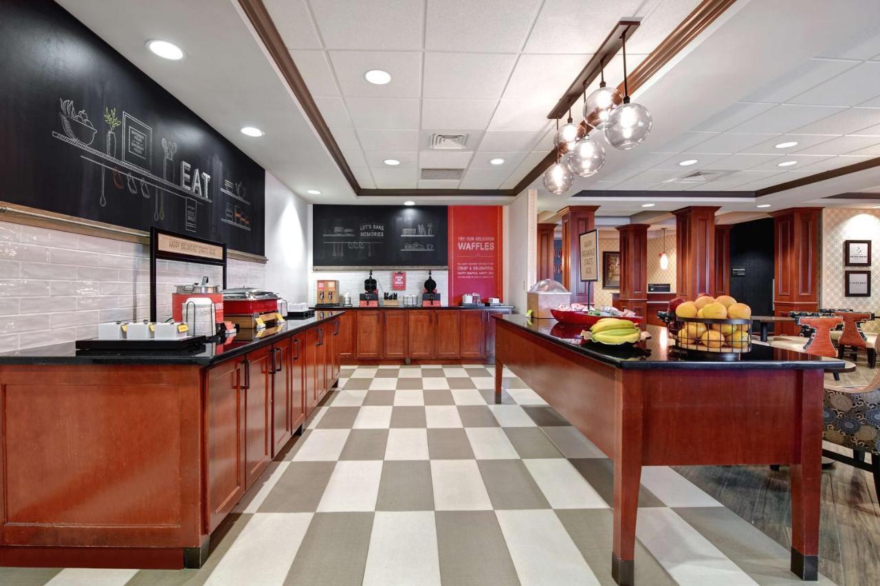 Hampton Inn איזלי מראה חיצוני תמונה