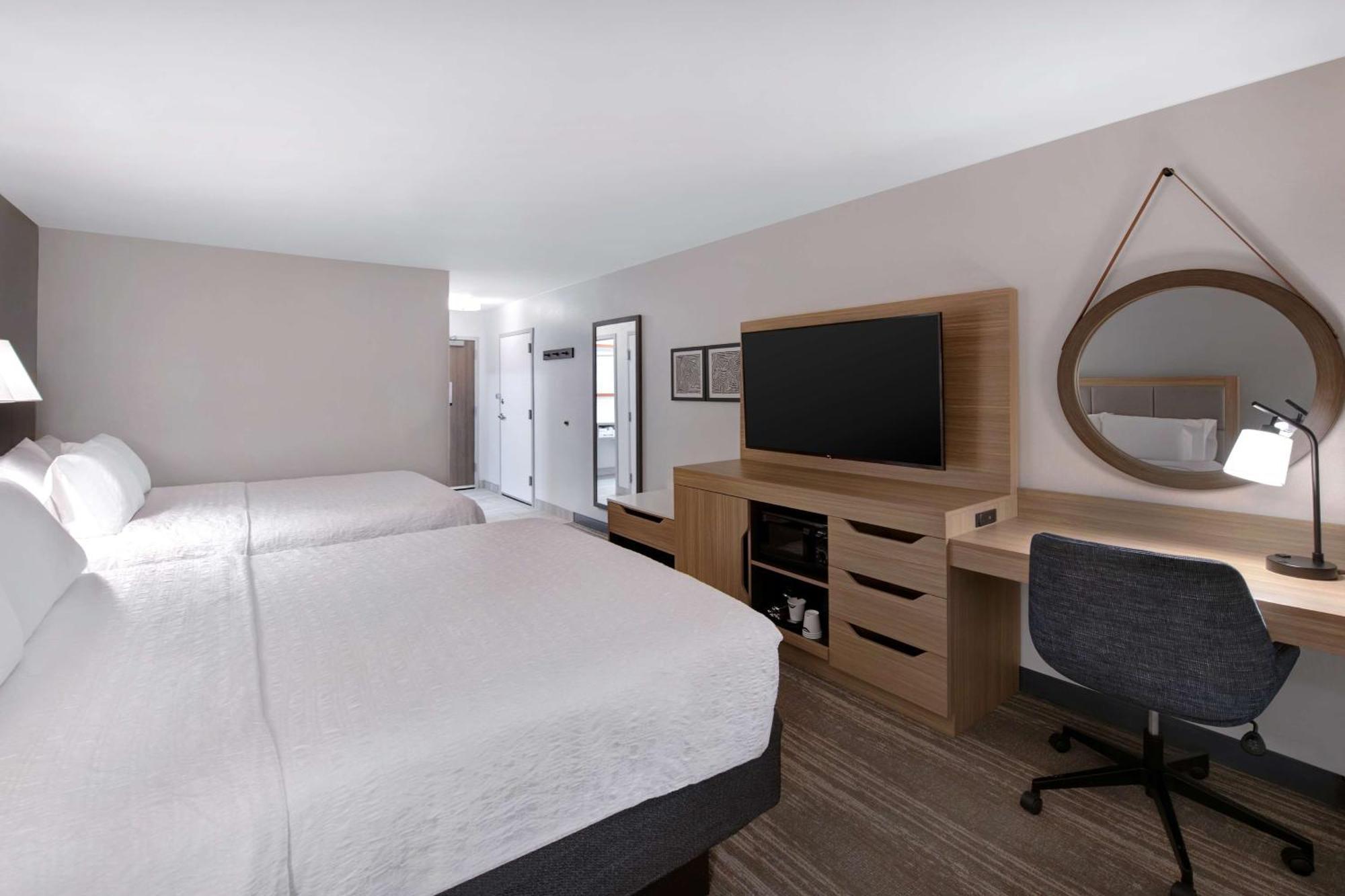 Hampton Inn איזלי מראה חיצוני תמונה