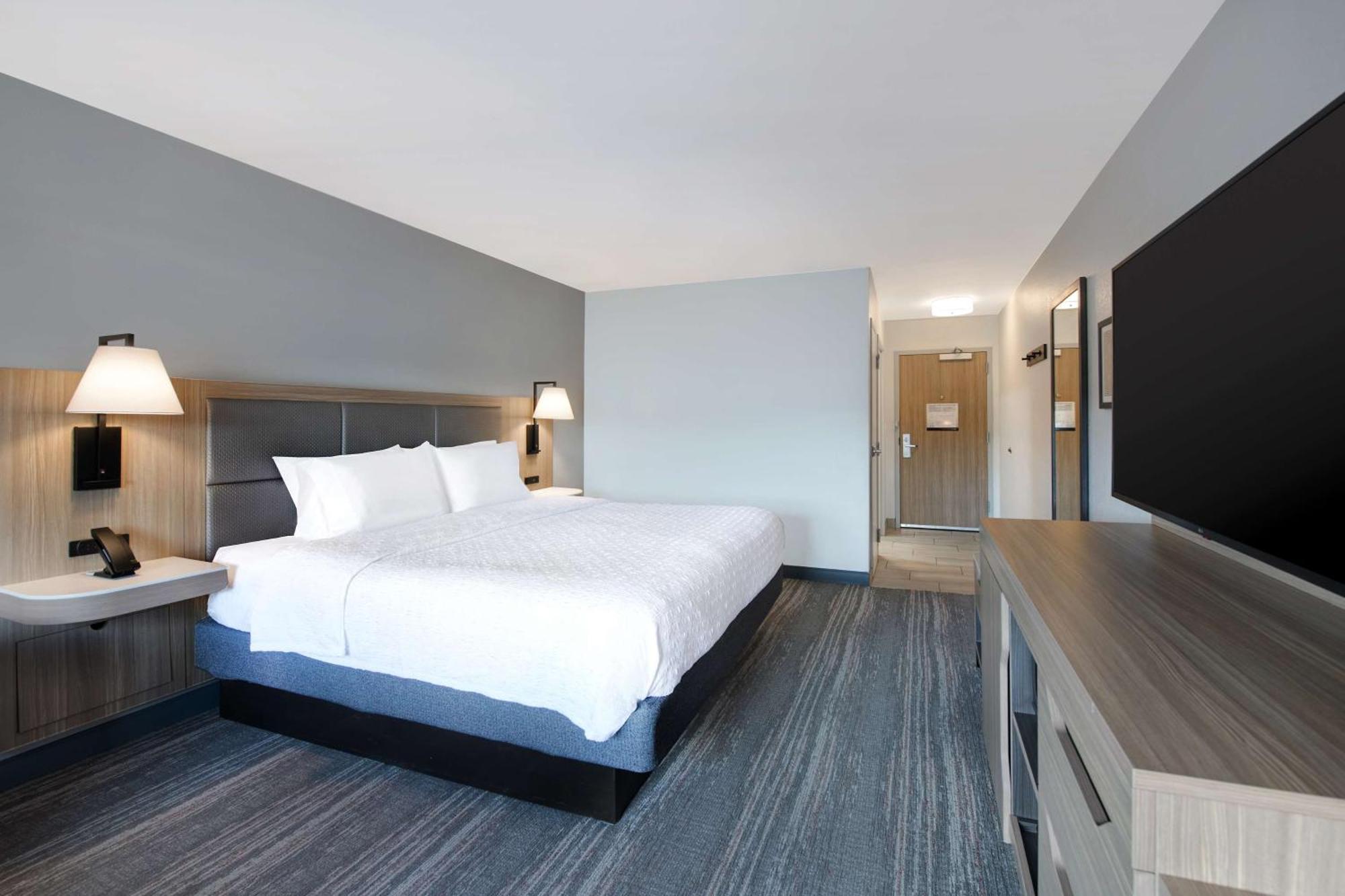 Hampton Inn איזלי מראה חיצוני תמונה